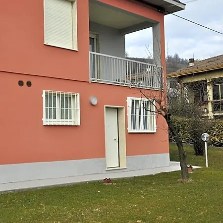 La Casa Dei Nonni فندق مبيت وإفطار Felegara