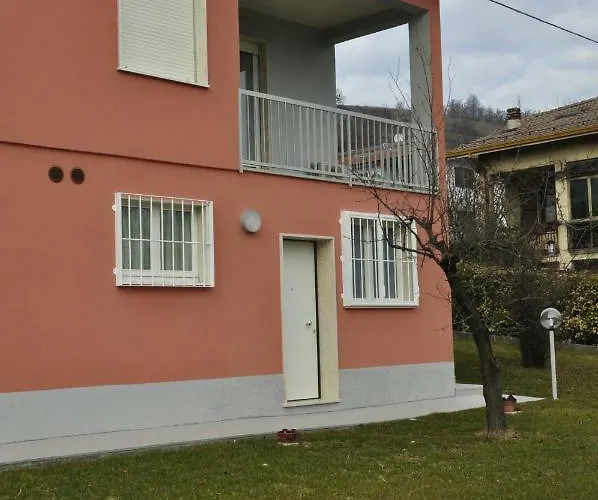 La Casa Dei Nonni Bed & Breakfast 3*