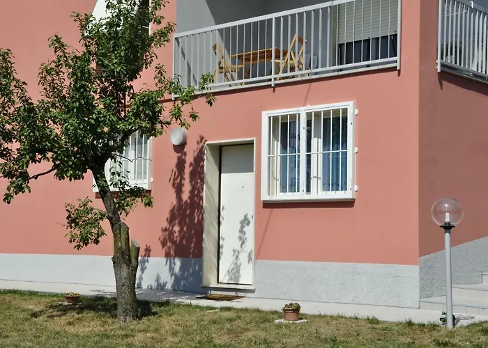 La Casa Dei Nonni Bed & Breakfast Felegara